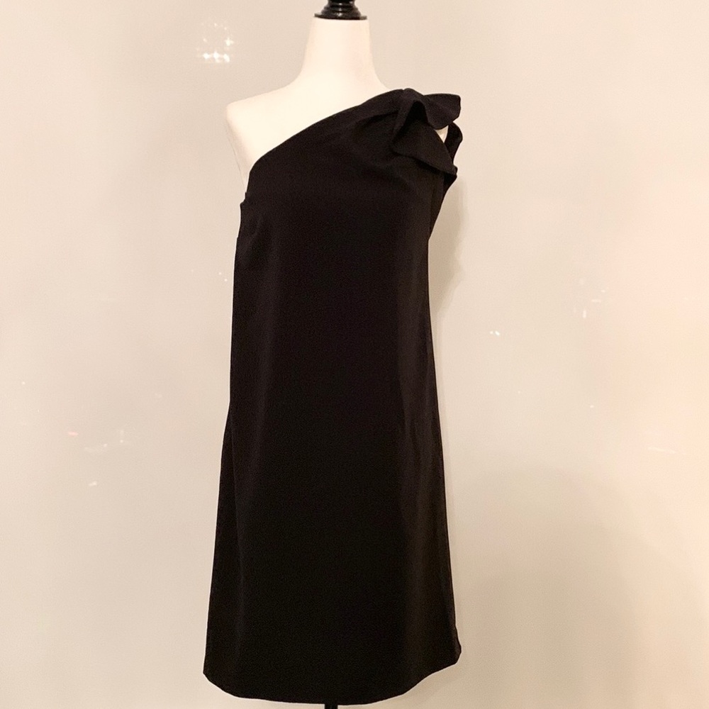 RW & CO ruffled shoulder cocktail dress